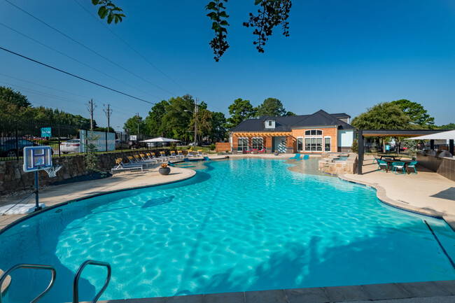 Varsity View - Varsity View Apartments