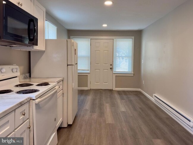 Photo - 31 S Main St