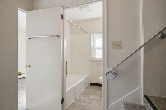 Photo - 815 Academy Heights Ave Unidad A