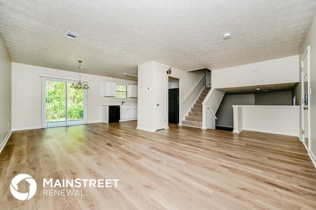 Photo - 4276 Old Lake Dr