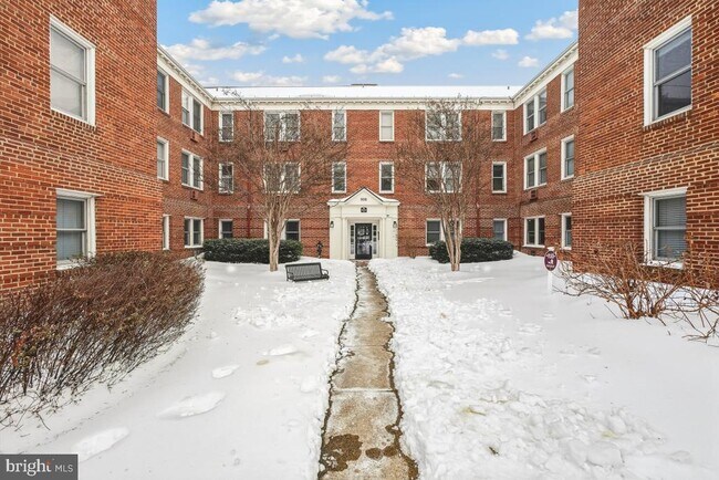 Photo - 906 S Washington St Unit 101