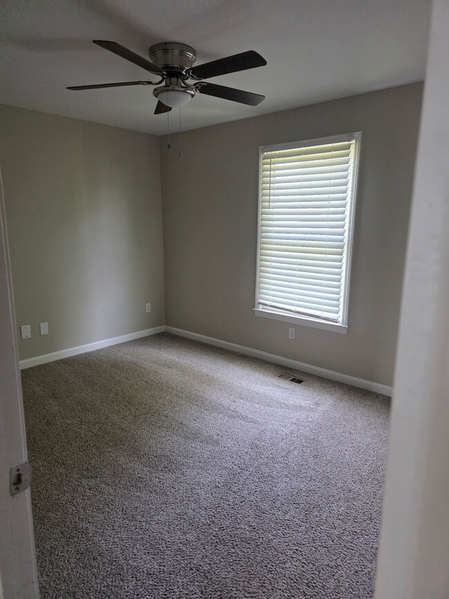 Photo - 620 Flower Dr