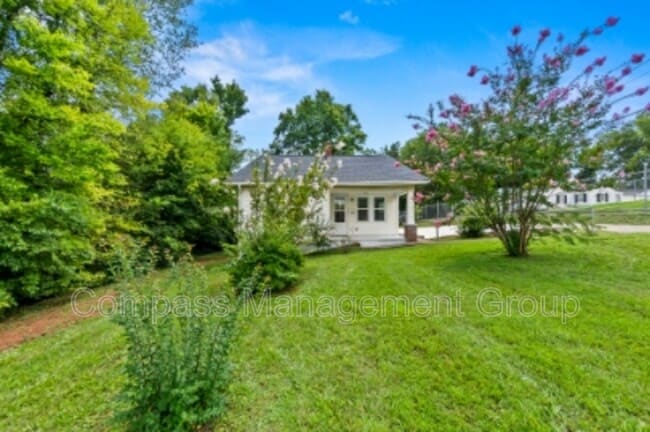 Photo - 3201 Davenport Rd