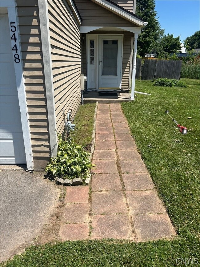 Building Photo - 5448 Tourmaline Dr
