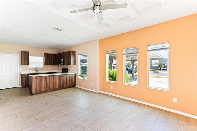 Photo - 2914 W Driftwood St Unit 3