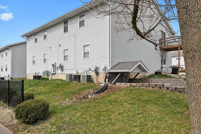 Photo - 2636 Villa Park Dr Unidad D