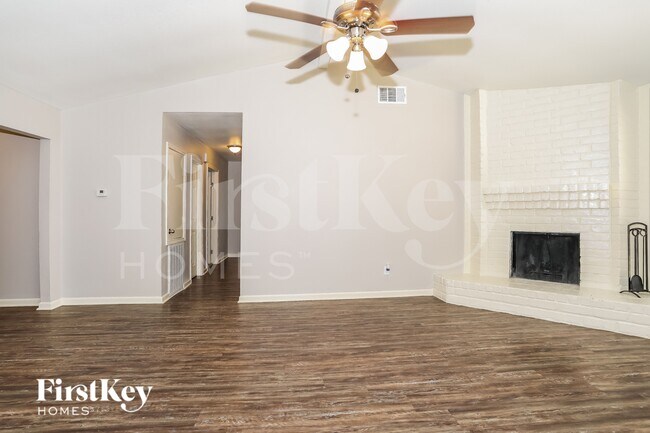 Photo - 5019 Monteith Dr