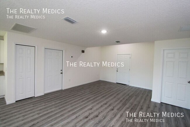 Photo - 978 Gulfport Rd SE