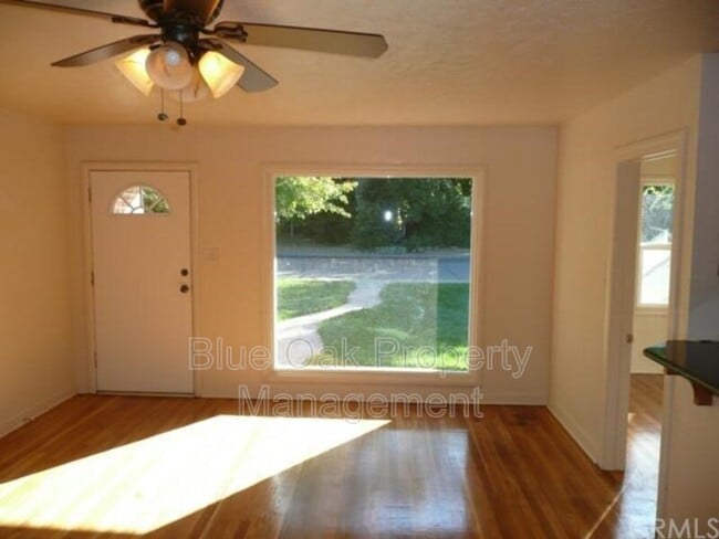 Photo - 1501 Warner St