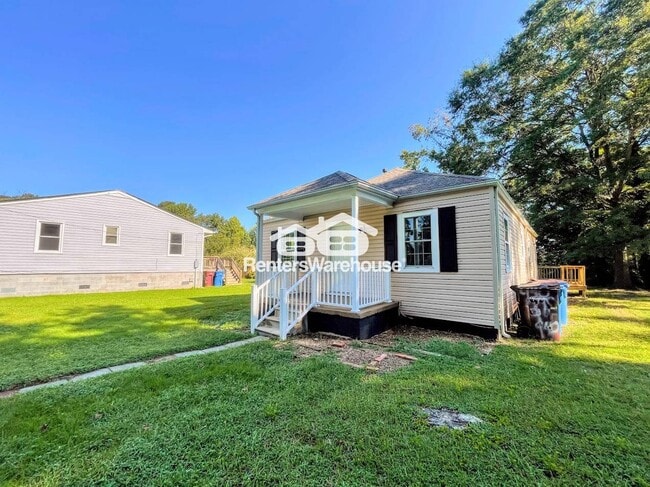 Photo - 940 Willis St