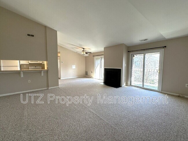 Photo - 1111 Castle Harbor Way Unit #3C