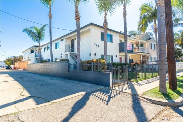 Photo - 523 W 12th St Unidad 5