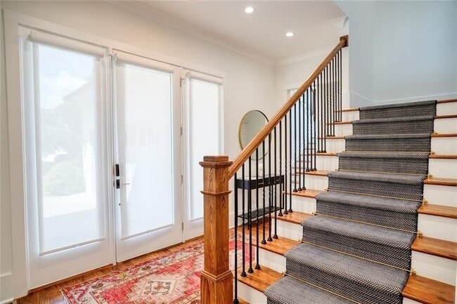 Photo - 2975 Osborne Rd NE