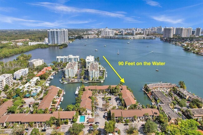 Photo - 2725 NE 165th St