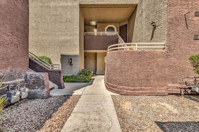 Photo - SW!! 2 Bedroom Condo!! 1st Floor!! Newly r... Unit 102