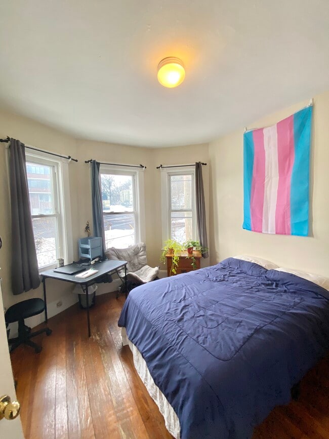 Photo - 21 Bucknam St Unidad 3