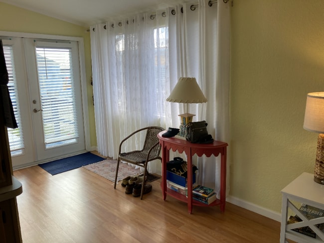 Photo - 2078 Nettles Blvd