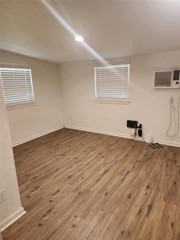 Photo - 202 W Martin Ave