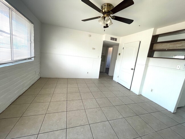 Photo - 4110 E Glenn St