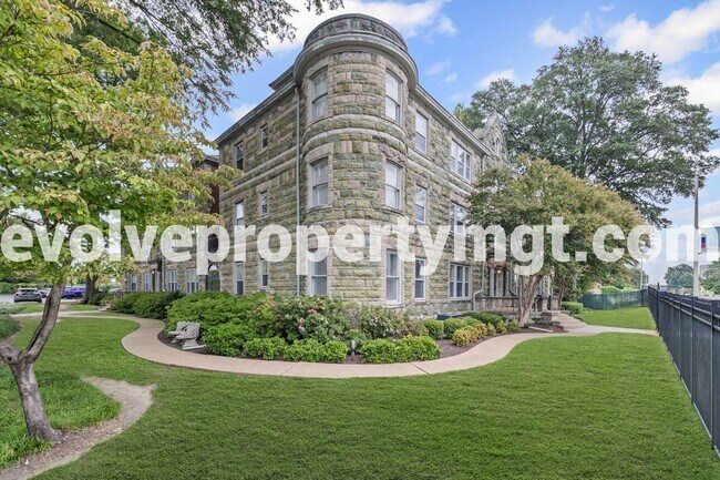 Photo - 1116 Poplar Ave