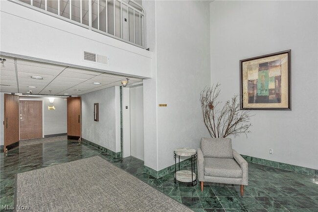 Photo - 26101 Village Ln Unidad 107