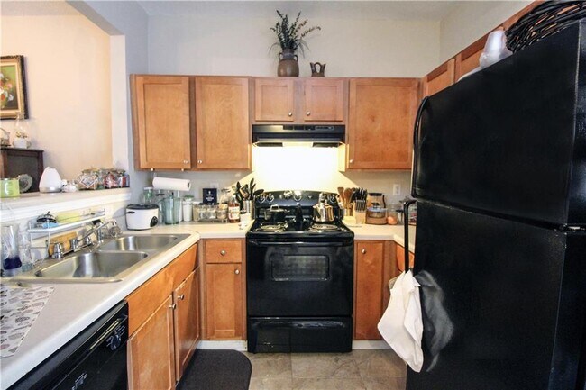 Photo - 3620 Ginnis Ct Unit 4