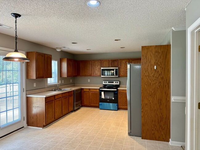 Photo - 5091 Ballantine Dr