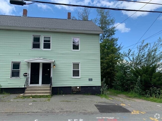 Building Photo - 19 2nd St Rental