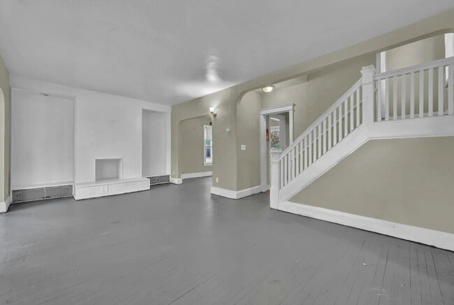 Photo - 13317 Caine Ave