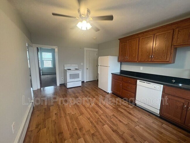 Photo - 70 Bouvier Ave Unit 2L