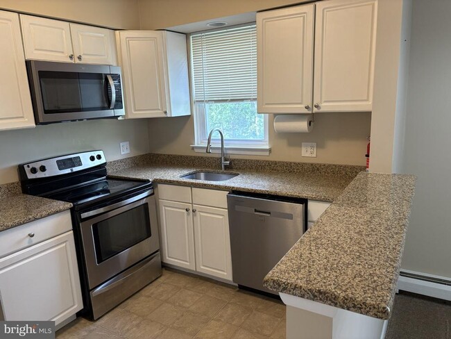333 Lacey Ave Unit C4