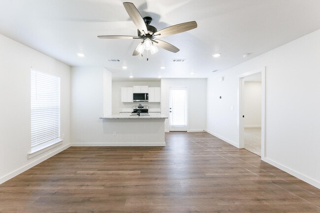 Photo - 6303 Volney Ave