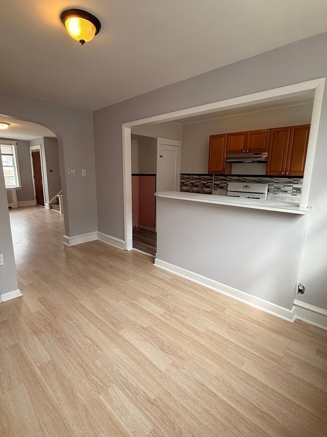 Photo - 1431 Lardner St