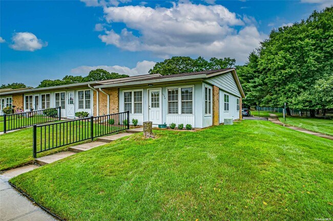 275 Berwick Ct D