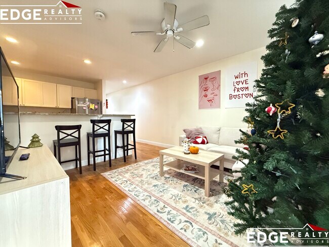 Photo - 72 Egmont St Unit 2