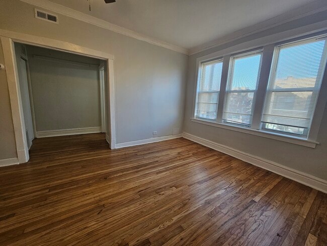 Photo - 4753 N Monticello Ave Unit 3B