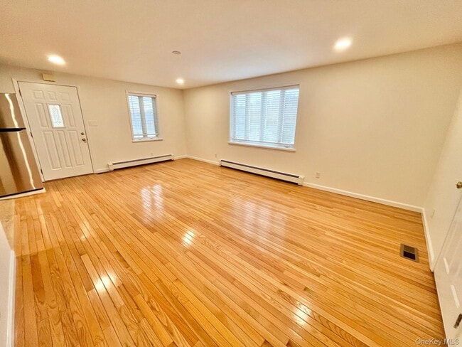 Photo - 103 Bennett Ave Unidad G