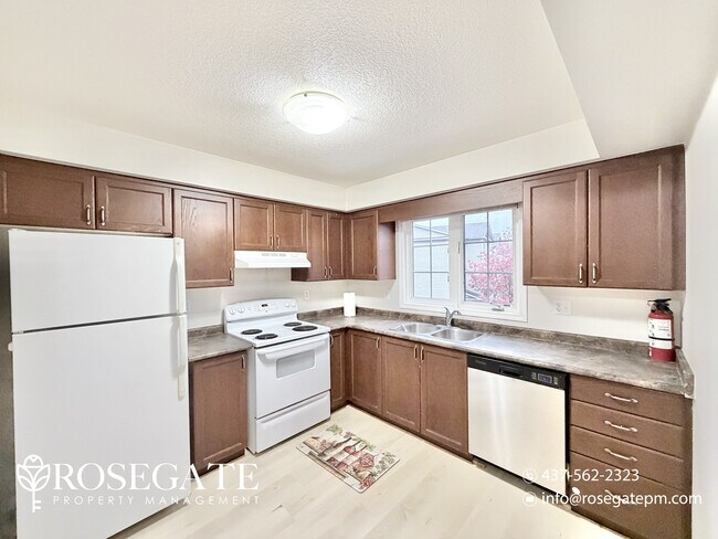 Photo - Spacious Freehold Townhouse for Rent in Prime Kitchener Location Unit B10