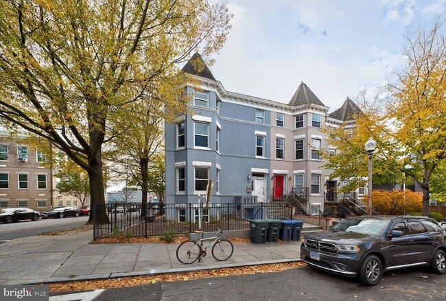 Building Photo - 15 S Street NE Unit 1