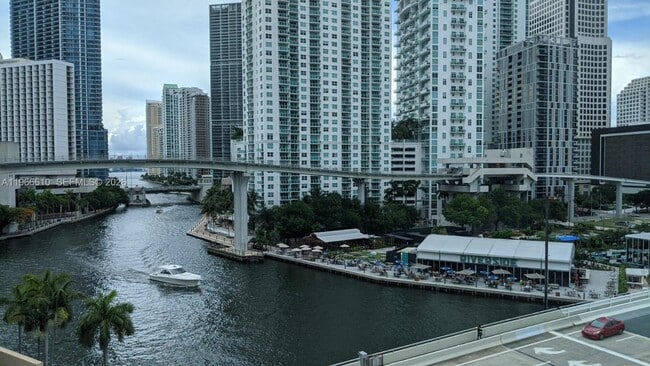 Building Photo - 350 S Miami Ave Unit 1901