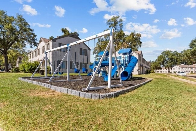Townhomes at South Highlands
