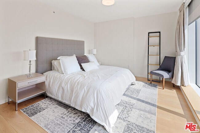 Photo - 889 Francisco St Unit 2506