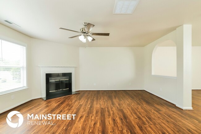 Photo - 540 Lakewood Glen Ct