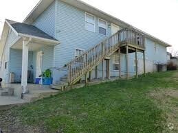 Building Photo - Upper Level 3 Bedroom 2 Bath Duplex in Hol... Rental