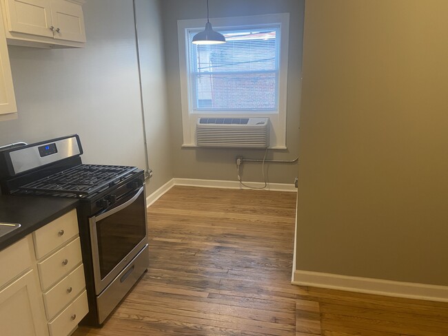 Hardwood flooring - 5945 Hyslop Pl