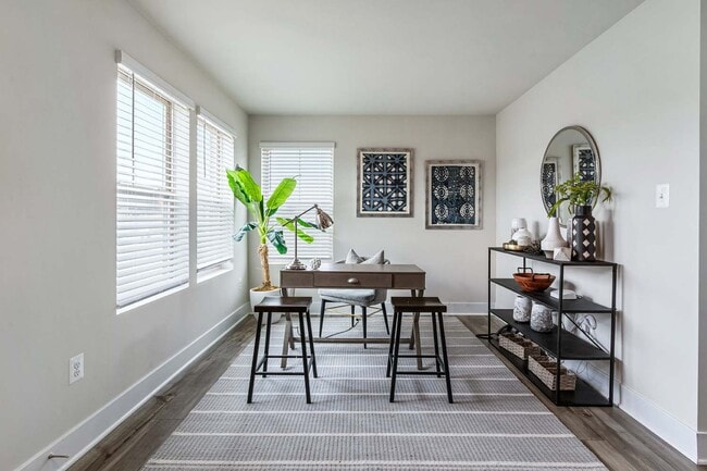 Office / Den Space