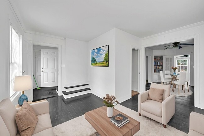 Photo - 1947 Richmond Ave.