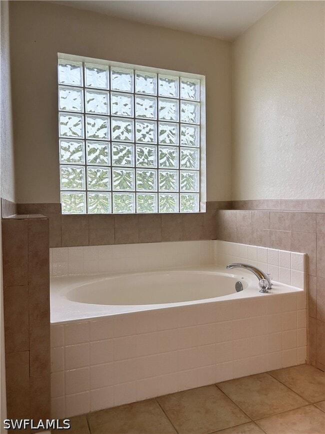Building Photo - 6143 Hendley Ct