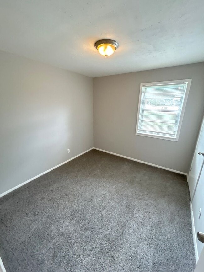 Photo - 5457 Millbranch Rd