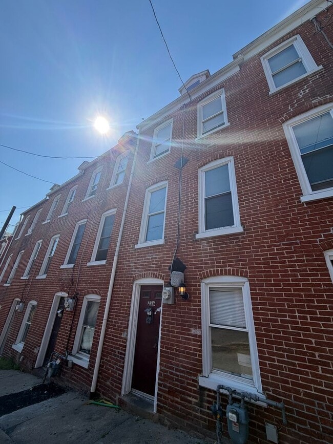 Building Photo - 236-238 West Mifflin Street Unit 236